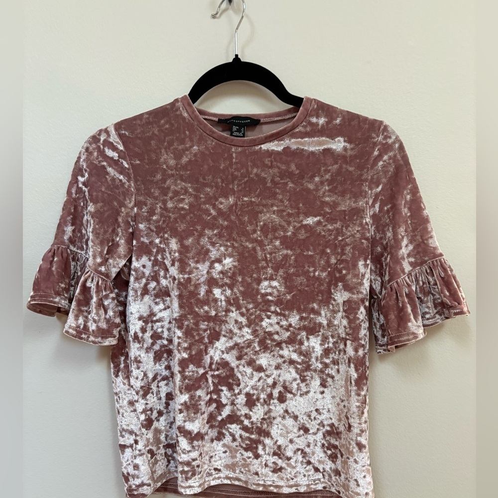 Blush velvet peplum sleeve top, size small